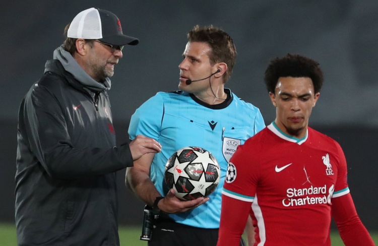 球迷态度：世界杯抽签即将开始！会有怎样的分组出现？