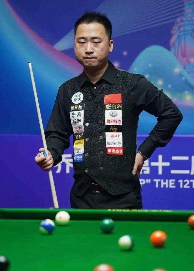 他吸引了诸 他吸引了诸